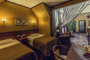 Парк-отель Голосеево. Люкс 4-местный Президентский 7